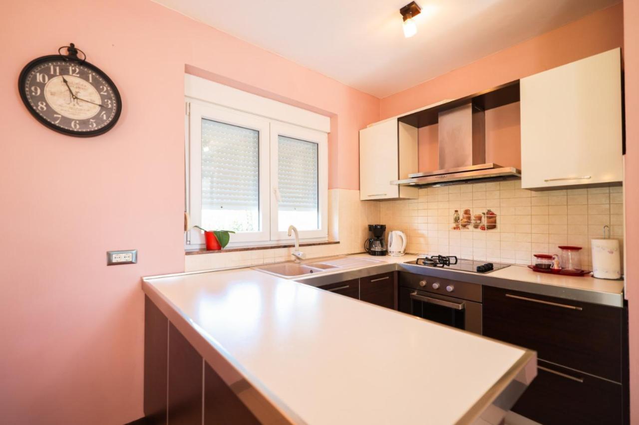 Holiday Home Cvita Sukošan エクステリア 写真
